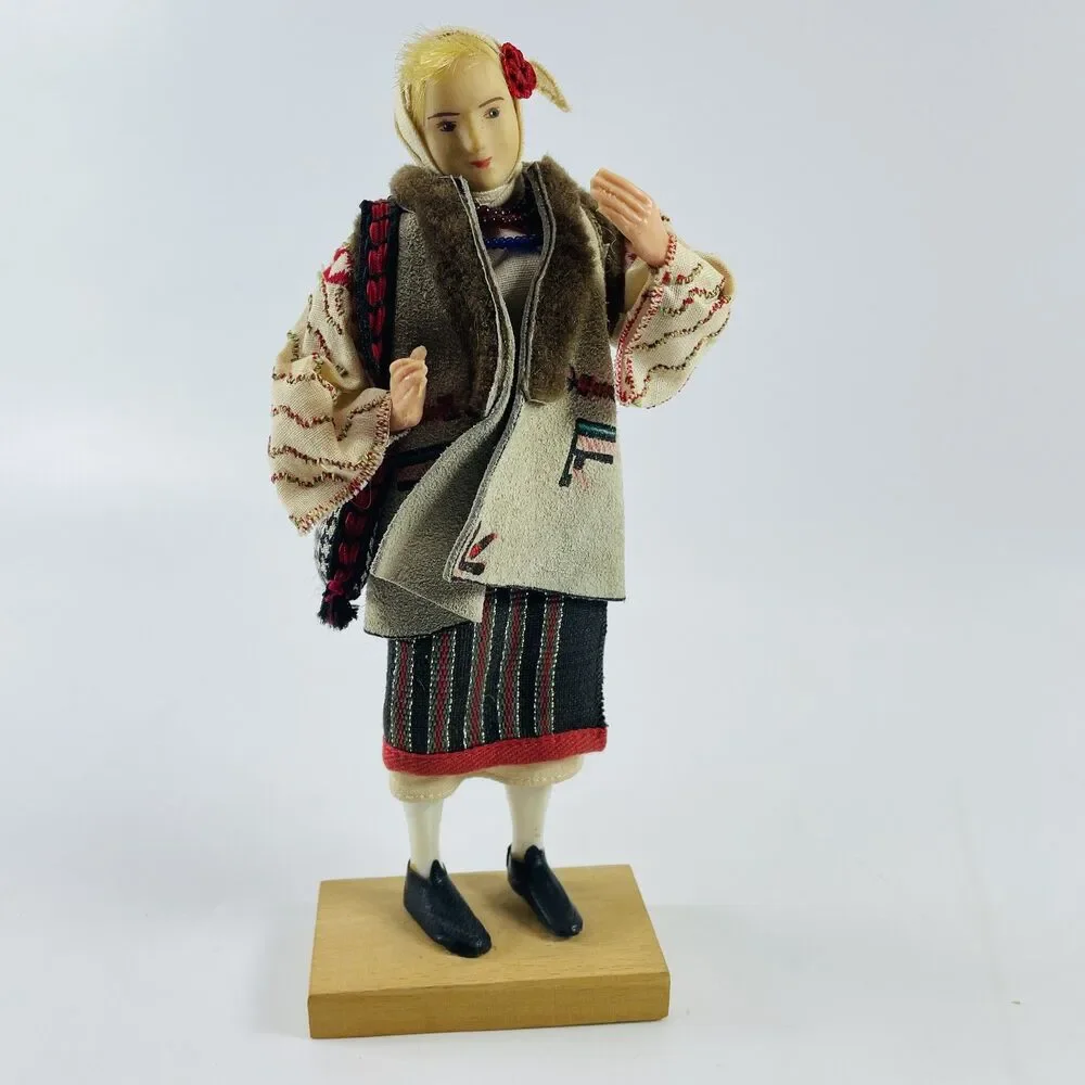 Vintage Handmade Romania Folk Art Doll Arta Crisana 8.5 in Traditional Souvenir